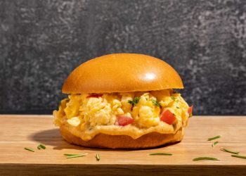 Tomato Egg Bun